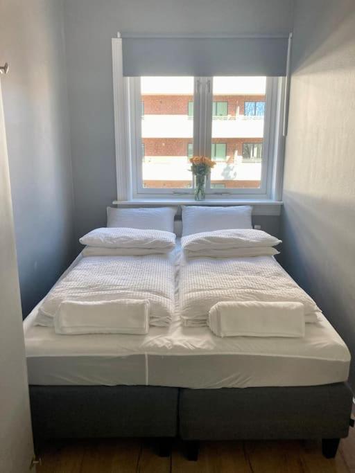 Majorstua, Charming And Modern 2 Bedroom Apartment Oslo Bagian luar foto